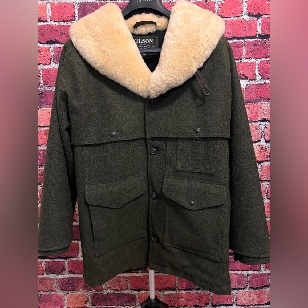 Filson Lined Mackinaw Mens Wool Packer Coat, Forrest Green, Made in USA  - Small